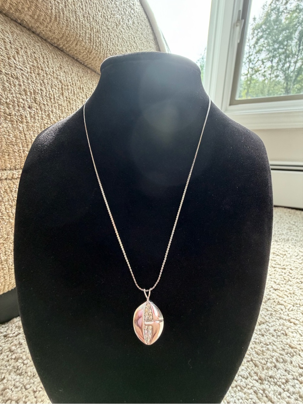 Vintage Givenchy Silver Tone Rhinestone Oval Pendant Necklace 15.5”